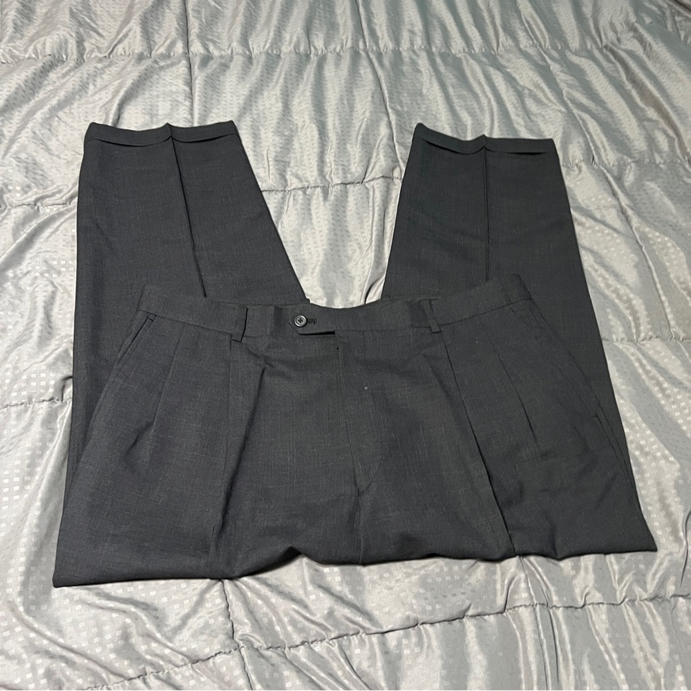Versini black pants 100% wool size 39 short